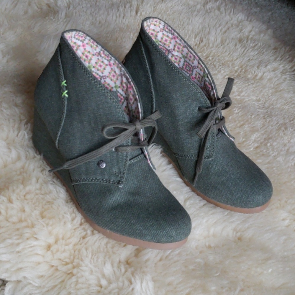 Mad Love Lace-up Wedge Sneakers Boots